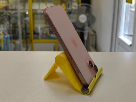 Фото 1: Apple iPhone 15 256GB по адресу г. Краснотурьинск, ул. Рюмина, 1