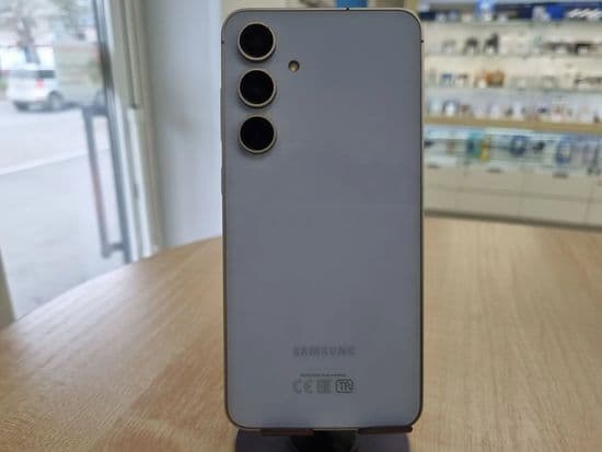 Фото 4: Samsung Galaxy S24 FE 8/256GB по адресу г. Красноуральск, ул. Ленина, 8а