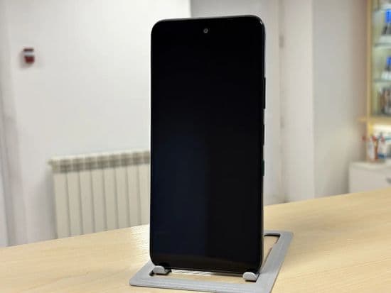 Фото 4: Infinix HOT 60i 4/128GB по адресу г. Нижняя Тура, ул. Усошина, 1