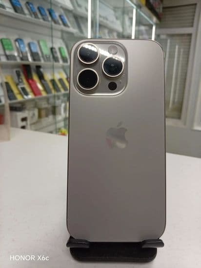 Фото 2: Apple iPhone 16 Pro 256GB по адресу г. Красноуральск, ул. Ленина, 41