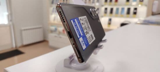 Фото 3: Tecno Camon 40 Pro 8/256GB (чёрный) по адресу г. Новая Ляля, ул. Розы Люксембург, 69в