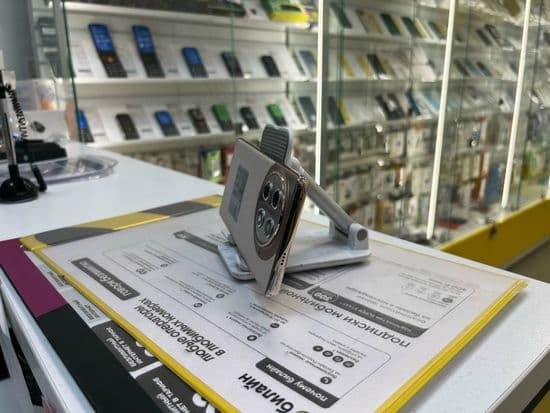 Фото 3: Tecno Camon 30S Pro 8/256Gb (золото) по адресу г. Кушва, ул. Строителей, 12