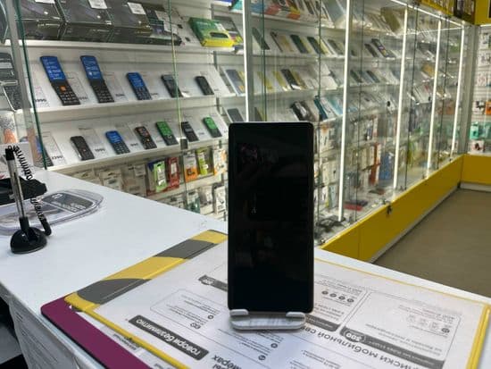 Фото 4: Tecno Camon 30S Pro 8/256Gb (золото) по адресу г. Кушва, ул. Строителей, 12