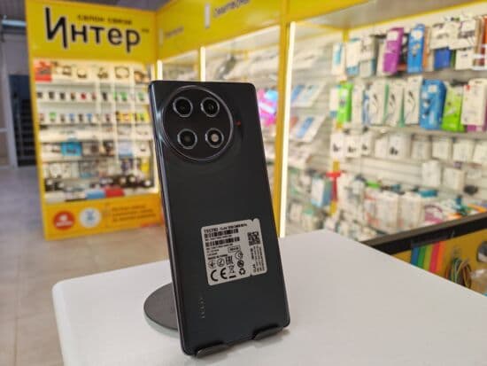 Фото 2: Tecno Camon 30S Pro 8/256GB по адресу г. Верхняя Салда, ул. Сабурова, 6