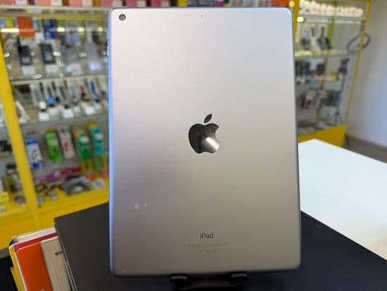 Фото 3: Apple iPad 6 (2018) 128Gb WiFi по адресу г. Кировград, ул. Свердлова, 70