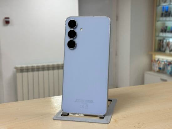 Фото 7: Samsung Galaxy S25 FE 8/256GB по адресу г. Нижняя Тура, ул. Усошина, 1