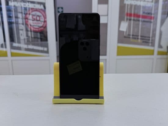 Фото 1: Xiaomi Redmi Note 13 8/256GB по адресу г. Североуральск, ул. Ленина, 31
