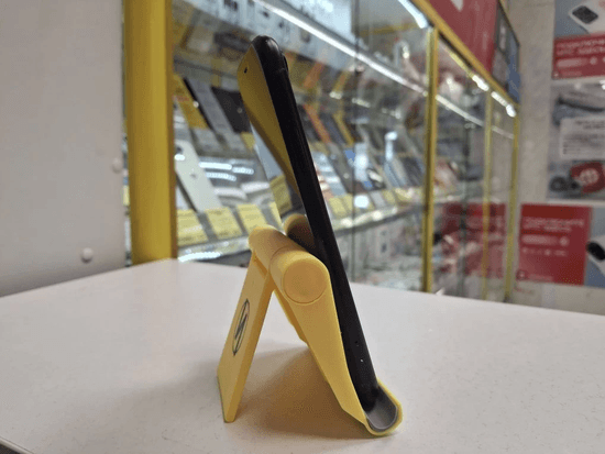 Фото 6: Apple iPhone Xr 64GB по адресу г. Верхний Тагил, ул. Ленина, 92