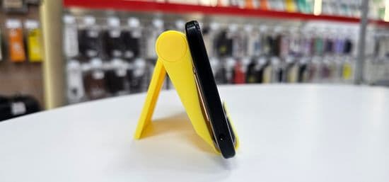 Фото 2: ZTE Blade V8 64GB по адресу г. Нижний Тагил, ул. Металлургов, 58а