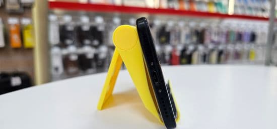 Фото 3: ZTE Blade V8 64GB по адресу г. Нижний Тагил, ул. Металлургов, 58а