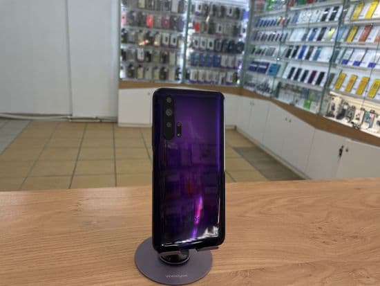 Фото 2: Honor 20 Pro 8/256Gb по адресу г. Нижний Тагил, ул. Ленина 10
