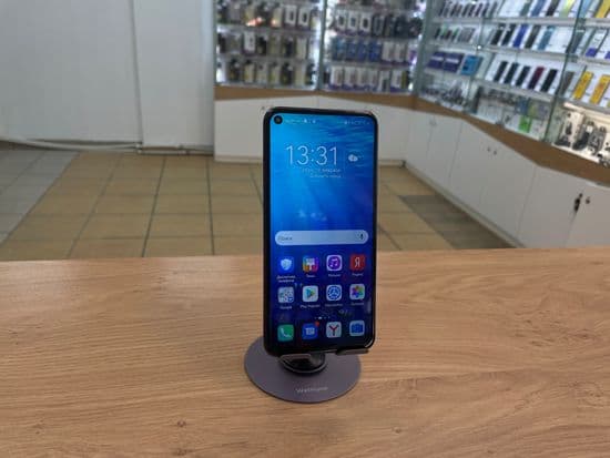 Фото 3: Honor 20 Pro 8/256Gb по адресу г. Нижний Тагил, ул. Ленина 10