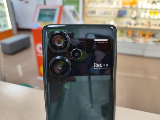 Фото 2: Xiaomi Redmi Note 13 PRO PLUS 8/256GB (чёрный) по адресу г.Верхотурье, ул.Карла Маркса,3а