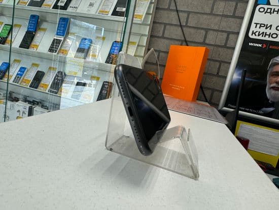 Фото 3: Apple iPhone 11 128Gb по адресу Нижний Тагил, ул. Садовая, д. 2