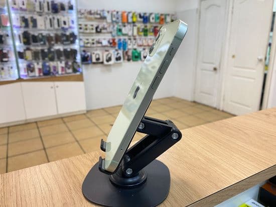 Фото 1: Apple iPhone 12 128GB по адресу г. Нижний Тагил, ул. Садовая, 2