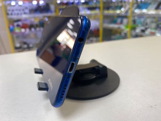 Фото 4: Honor 8X 4/64Gb по адресу г. Нижний Тагил, ул. Садовая, 2