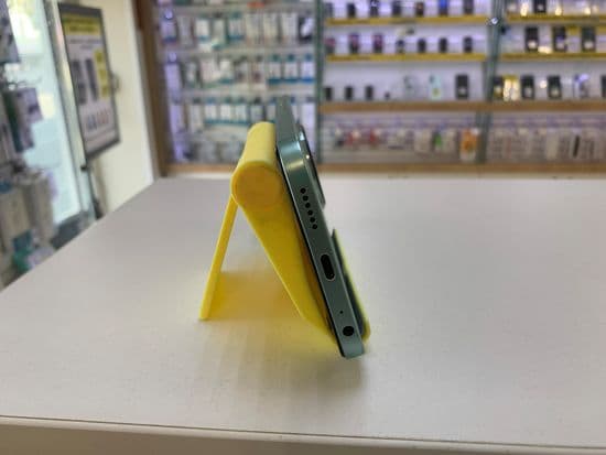 Фото 1: Tecno Spark 30C 4/128GB (белый) по адресу г. Краснотурьинск, ул. Ленина, 76