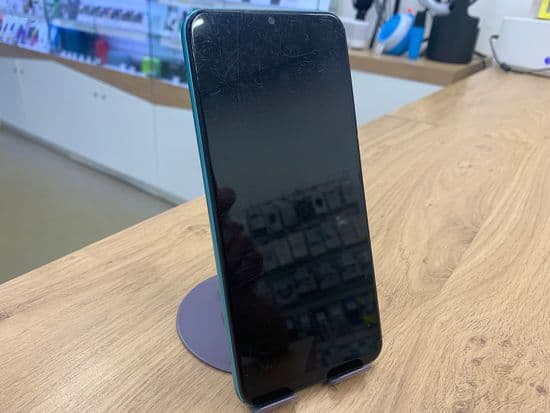 Фото 2: Tecno Spark 8C 4/64GB (бирюзовый) по адресу Нижний Тагил, ул. Садовая, д. 2