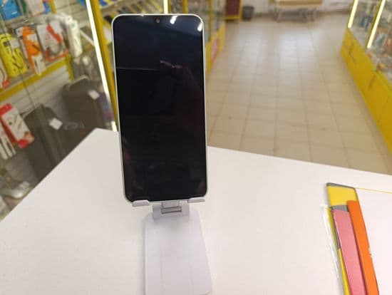 Фото 3: Samsung Galaxy A16 4/128GB (зелёный) по адресу г. Невьянск, ул. Ленина, 15а