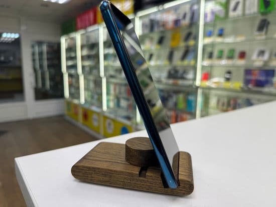 Фото 1: Honor 20 Pro 8/256Gb по адресу г. Нижний Тагил, ул. Ленина 10