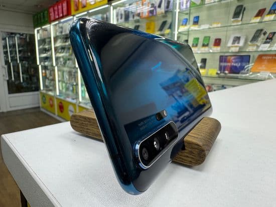 Фото 4: Honor 20 Pro 8/256Gb по адресу г. Нижний Тагил, ул. Ленина 10