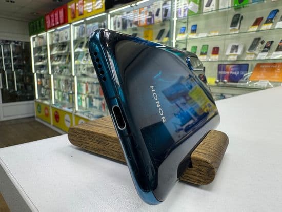 Фото 5: Honor 20 Pro 8/256Gb по адресу г. Нижний Тагил, ул. Ленина 10