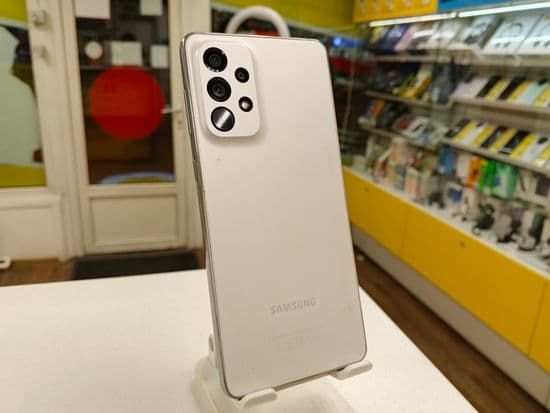 Фото 2: Samsung Galaxy A73 5G 6/128GB по адресу пос. Свободный, ул. Свободы, 38