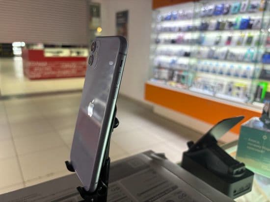 Фото 1: Apple iPhone 11 128Gb по адресу г.Н.Тагил, ул. Пархоменко, 41