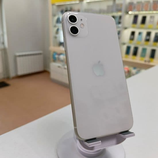 Фото 3: Apple iPhone 11 128Gb по адресу г.Новая Ляля, ул.Розы Люксембург,69в