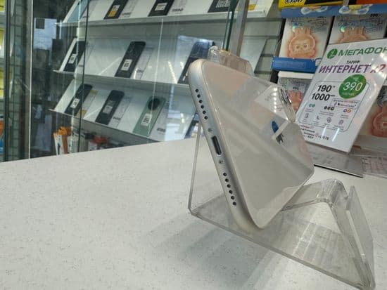 Фото 1: Apple iPhone 11 128Gb по адресу г.Н.Тагил, пр-т Ленинградский, 83а, ост.компл.«Мечта»