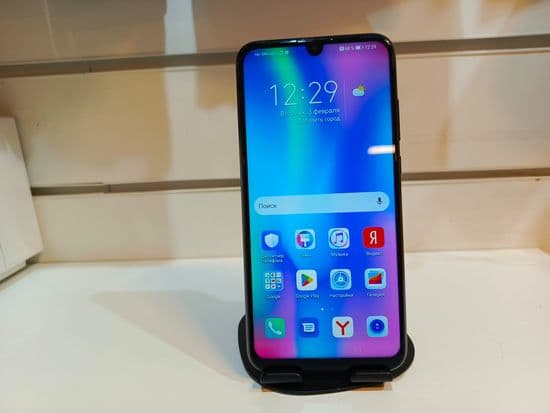 Фото 3: Honor 10 Lite 3/32Gb по адресу г. Нижняя Тура, ул. Усошина, 6