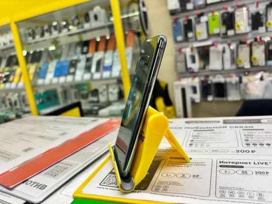 Фото 3: Samsung Galaxy S10e 6/128Gb по адресу г.Н.Тагил, пр-т Ленинградский,28