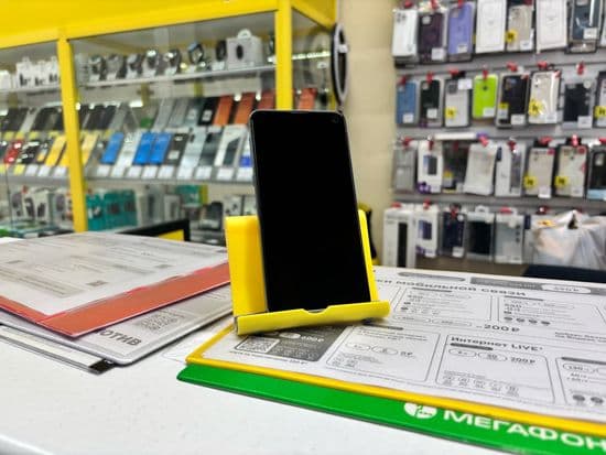 Фото 5: Samsung Galaxy S10e 6/128Gb по адресу г.Н.Тагил, пр-т Ленинградский,28