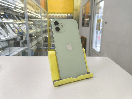 Фото 1: Apple iPhone 12 256GB по адресу г. Нижний Тагил, ул. Металлургов, 58а