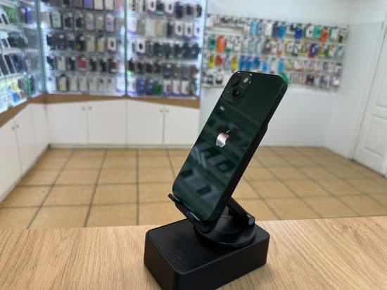 Фото 1: Apple iPhone 13 256GB по адресу г. Нижний Тагил, ул. Садовая, 2