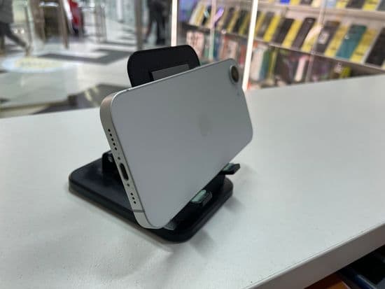 Фото 1: Apple iPhone 16e 128GB по адресу г. Нижний Тагил, ул. Металлургов, 50Б