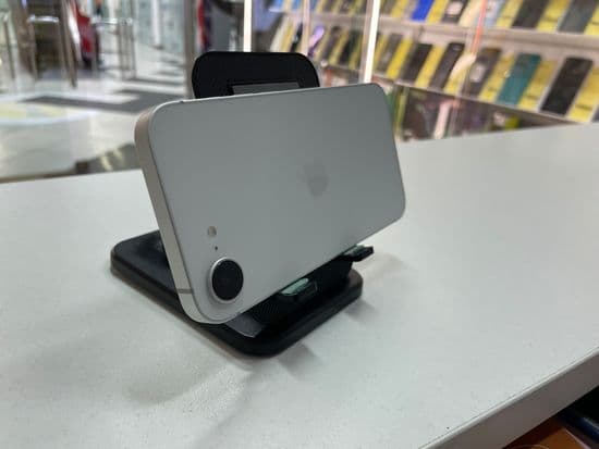 Фото 6: Apple iPhone 16e 128GB по адресу г. Нижний Тагил, ул. Металлургов, 50Б