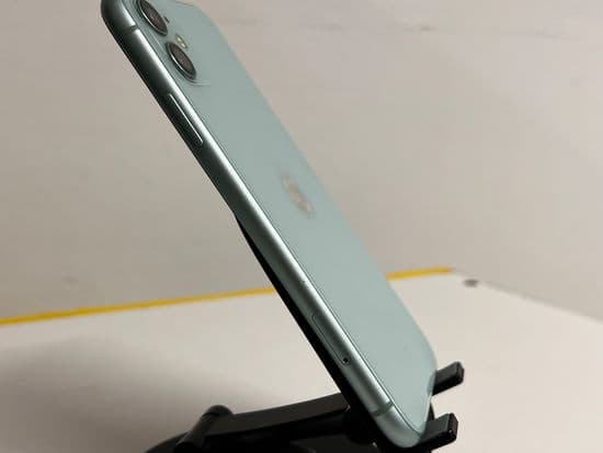 Фото 3: Apple iPhone 11 256GB по адресу г. Нижний Тагил, Черноисточинское шоссе, 17