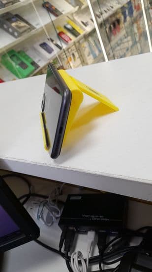 Фото 1: Apple iPhone 11 128Gb по адресу г.Н.Тагил, ул.Садовая,81