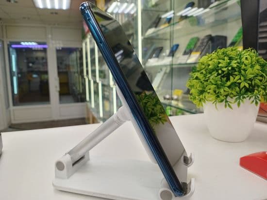 Фото 1: Honor 20 Pro 8/256Gb по адресу г. Нижний Тагил, ул. Ленина 10