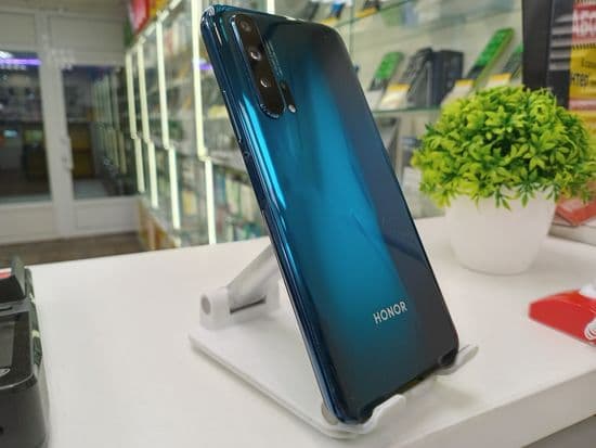 Фото 3: Honor 20 Pro 8/256Gb по адресу г. Нижний Тагил, ул. Ленина 10