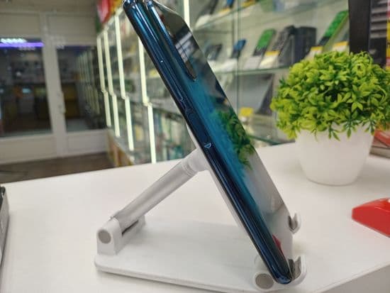 Фото 4: Honor 20 Pro 8/256Gb по адресу г. Нижний Тагил, ул. Ленина 10