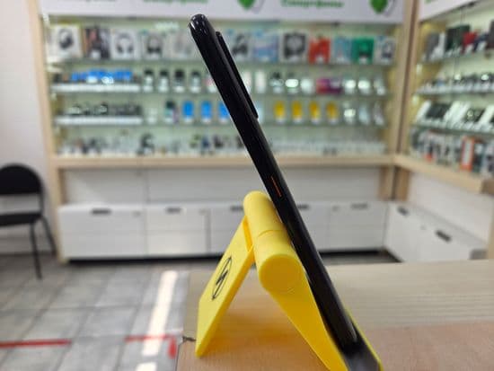 Фото 2: Tecno Camon 15 Air 3/64GB (серый) по адресу г. Карпинск, ул. Мира, 65