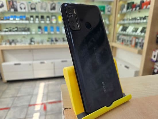 Фото 5: Tecno Camon 15 Air 3/64GB (серый) по адресу г. Карпинск, ул. Мира, 65