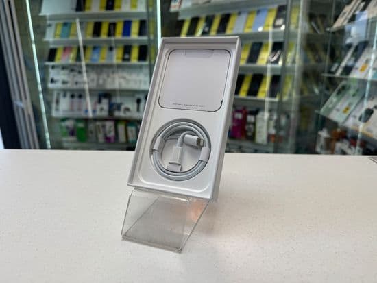 Фото 3: Apple iPhone 13 256GB по адресу г. Нижний Тагил, пр-т Ленинградский, 83а, ост.компл.«Мечта»