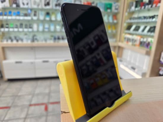 Фото 3: Apple iPhone 7 32Gb по адресу г.Карпинск, ул.Мира,65