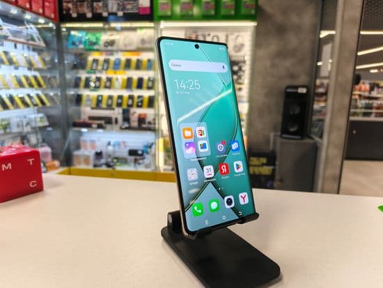 Фото 7: Tecno Spark 20 PRO plus 8/256GB по адресу г. Ивдель, ул. Трошева,16