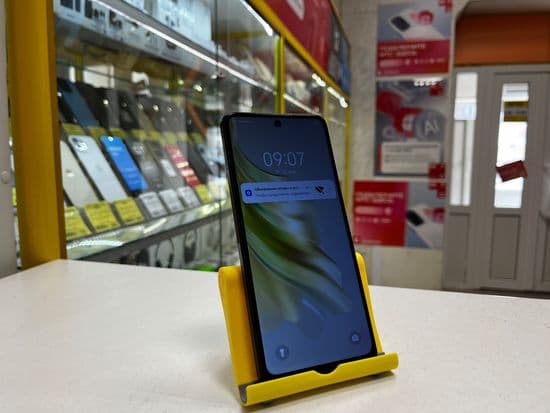 Фото 4: Tecno Spark 20 Pro 12/256GB по адресу г. Верхний Тагил, ул. Ленина, 92