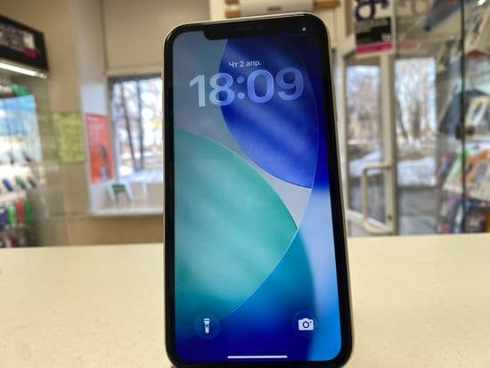 Фото 3: Apple iPhone 11 128Gb по адресу пос. Баранчинский, ул.Коммуны,45