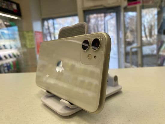 Фото 7: Apple iPhone 11 128Gb по адресу пос. Баранчинский, ул.Коммуны,45